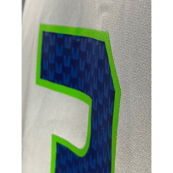 Russell Wilson Seattle Seahawks Jersey Size XL (Youth) Gray #3 NFL Team Apparel - Picture 10 of 10